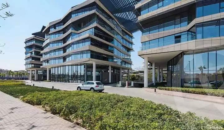 https://aqarmap.com.eg/ar/listing/3758130-for-rent-cairo-el-sheikh-zayed-city-compounds-in-sheikh-zayed-the-polygon