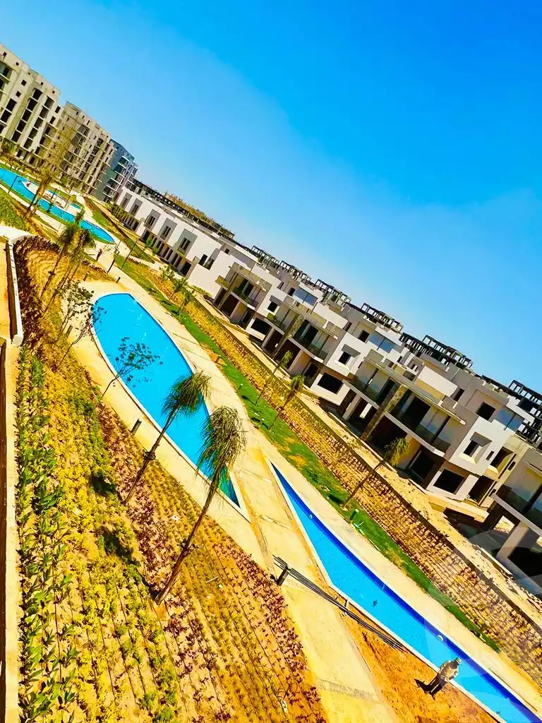 https://aqarmap.com.eg/ar/listing/3764605-for-sale-cairo-6th-of-october-compound-sun-capital