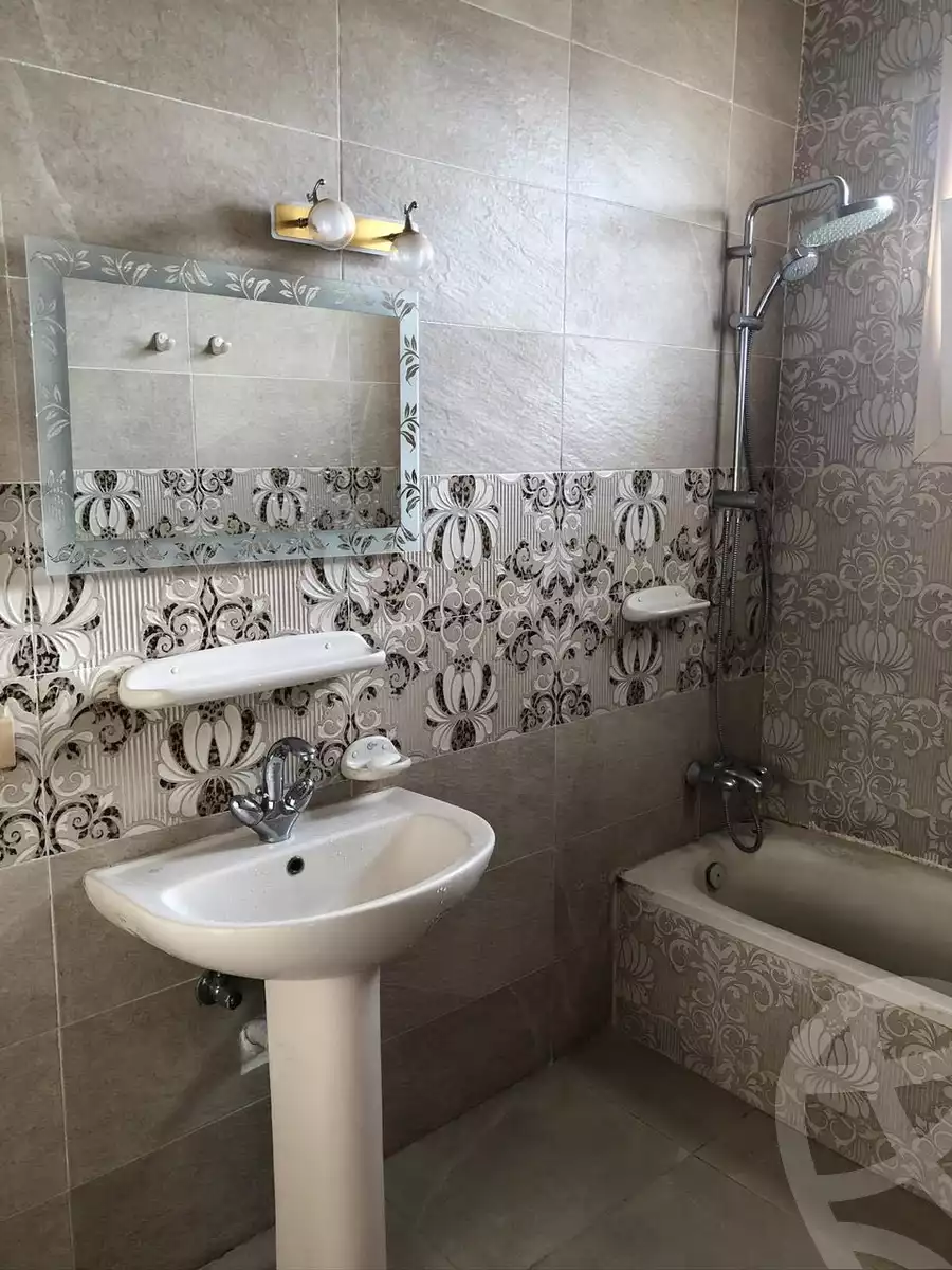 https://aqarmap.com.eg/ar/listing/3619397-for-sale-cairo-new-cairo-golden-square