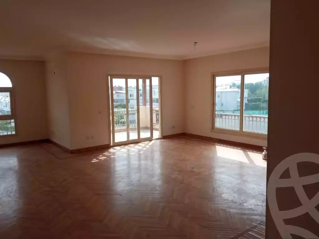 https://aqarmap.com.eg/ar/listing/3766587-for-sale-cairo-el-sheikh-zayed-city-compounds-greens