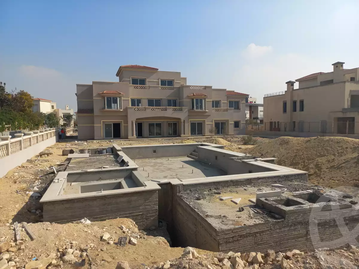 https://aqarmap.com.eg/ar/listing/3773085-for-sale-cairo-6th-of-october-compound-palm-hills-october-golf-views