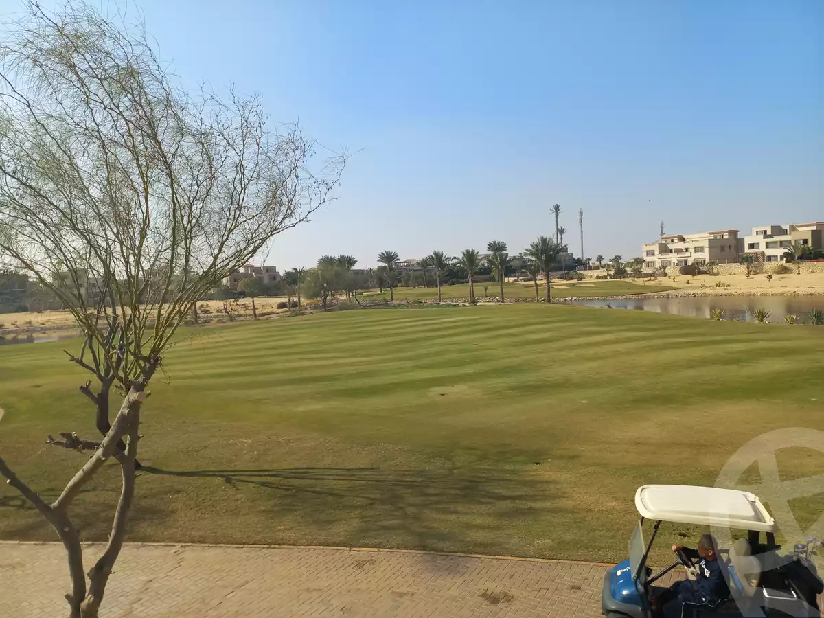 https://aqarmap.com.eg/ar/listing/3773085-for-sale-cairo-6th-of-october-compound-palm-hills-october-golf-views