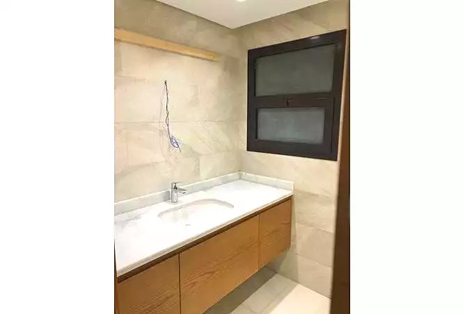 https://aqarmap.com.eg/ar/listing/3774239-for-rent-eastown-parks