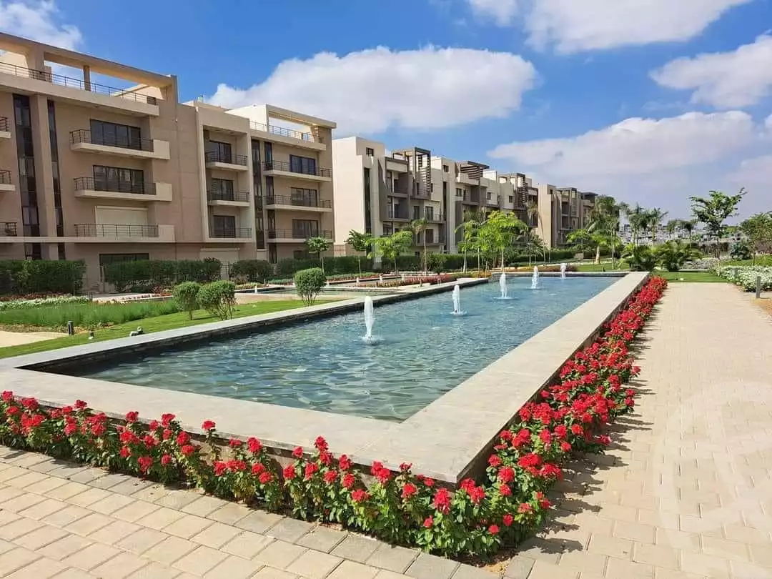 https://aqarmap.com.eg/ar/listing/3774406-for-rent-cairo-new-cairo-compounds-fifth-square