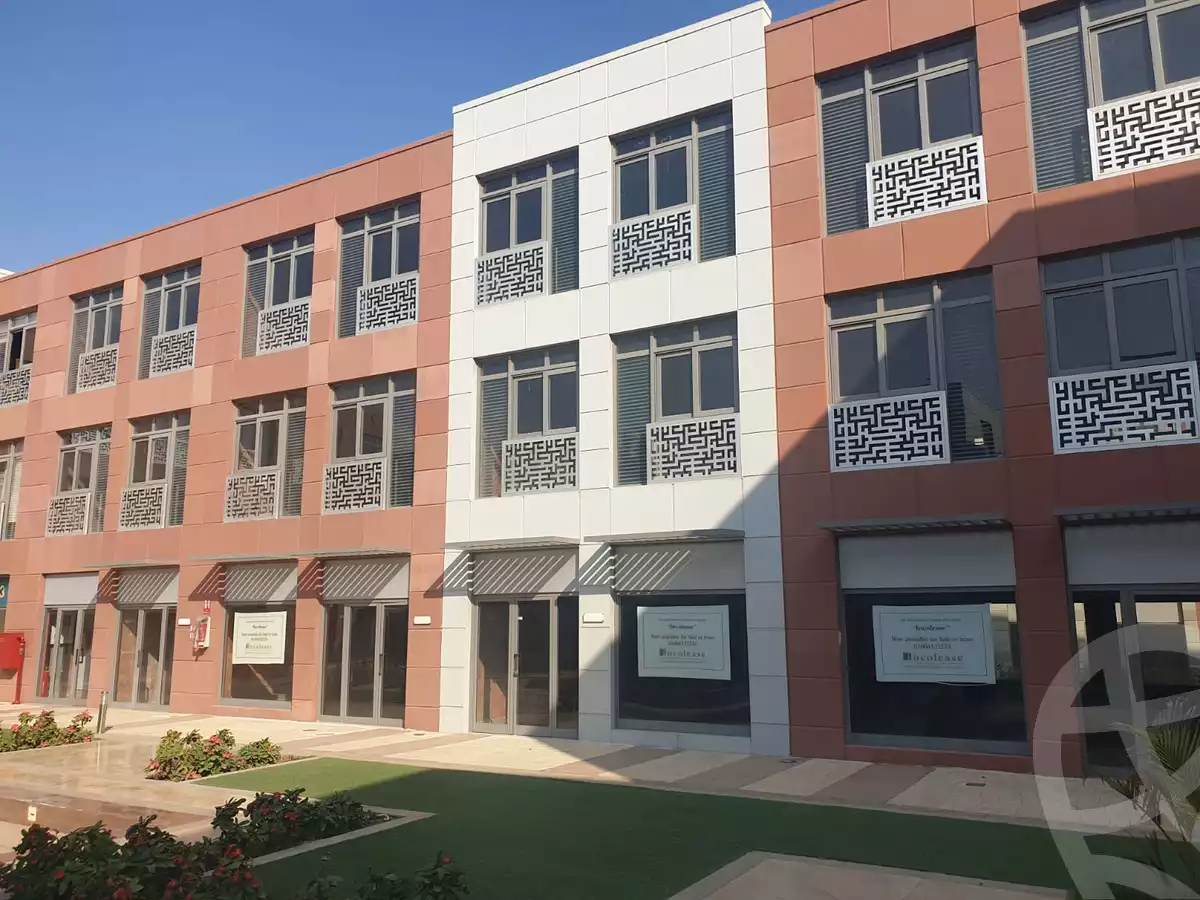 https://aqarmap.com.eg/ar/listing/3774935-for-sale-cairo-el-sheikh-zayed-city-compounds-in-sheikh-zayed-the-courtyard