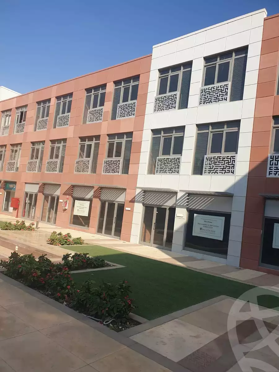 https://aqarmap.com.eg/ar/listing/3774935-for-sale-cairo-el-sheikh-zayed-city-compounds-in-sheikh-zayed-the-courtyard