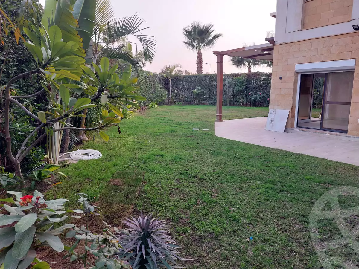 https://aqarmap.com.eg/ar/listing/3766531-for-rent-cairo-el-sheikh-zayed-city-compounds-kmbwnd-wyst-twn-swdyk