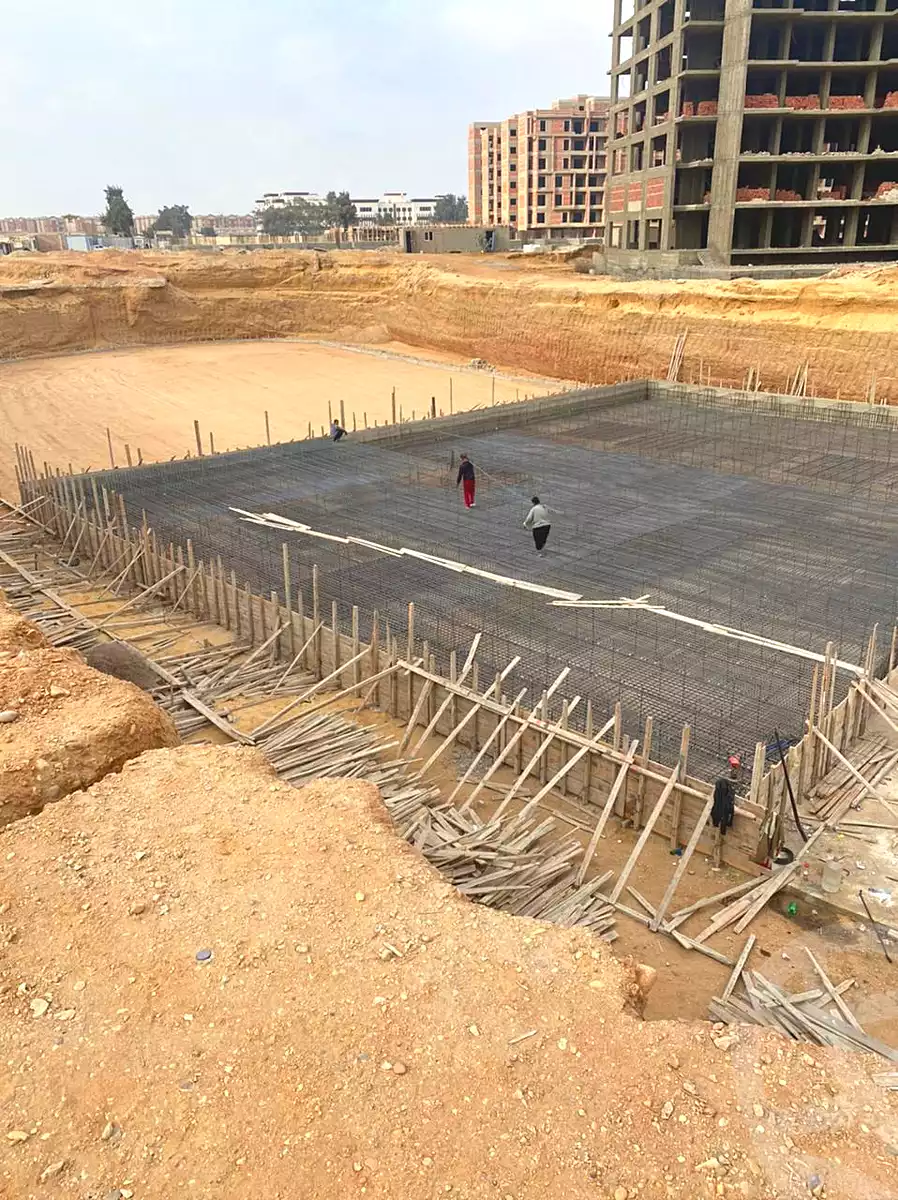 https://aqarmap.com.eg/ar/listing/3789828-for-sale-cairo-al-oubour-tryq-msr-sm-yly-lshrwy-moon-gardens