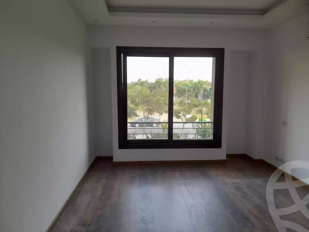 https://aqarmap.com.eg/ar/listing/3791453-for-sale-cairo-el-sheikh-zayed-city-compounds-in-sheikh-zayed-casa