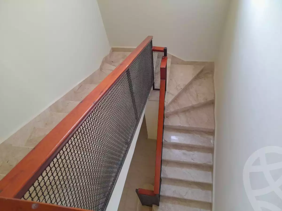 https://aqarmap.com.eg/ar/listing/3791453-for-sale-cairo-el-sheikh-zayed-city-compounds-in-sheikh-zayed-casa