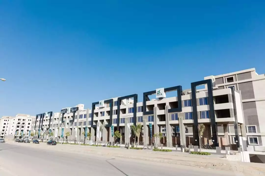 https://aqarmap.com.eg/ar/listing/3792213-for-sale-cairo-6th-of-october-hadaeq-october-kmbwnd-fy-hdyq-ktwbr-isola
