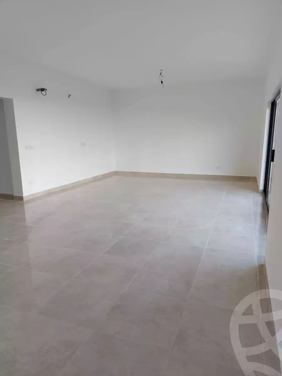 https://aqarmap.com.eg/ar/listing/3798352-for-rent-cairo-new-cairo-compounds-fifth-square