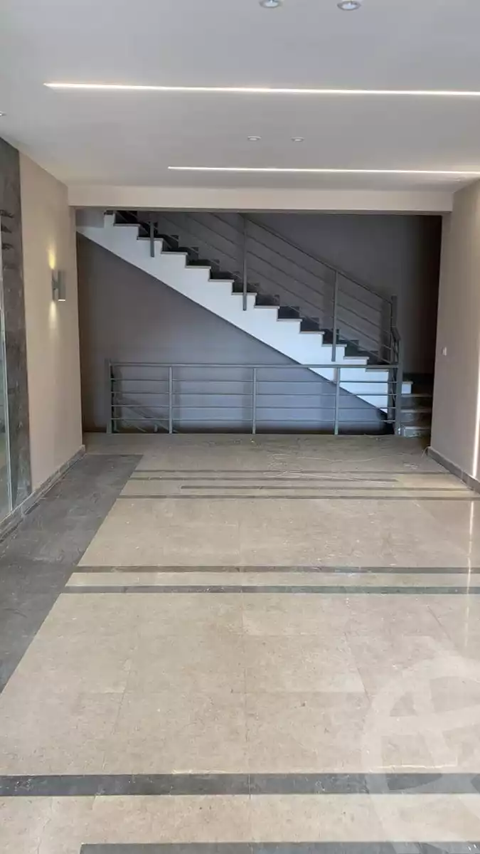 https://aqarmap.com.eg/ar/listing/3798352-for-rent-cairo-new-cairo-compounds-fifth-square