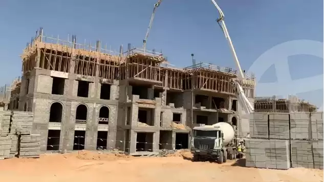 https://aqarmap.com.eg/ar/listing/3805070-for-sale-cairo-el-sheikh-zayed-city-compounds-kmbwnd-fyldj-wyst-dr-llttwyr