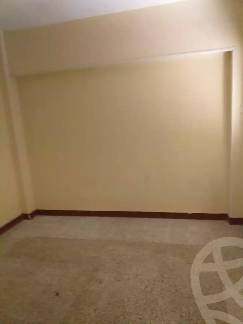 https://aqarmap.com.eg/ar/listing/4265638-for-rent-cairo-6th-of-october-ganob-el-ahyaaa-housing-63m-abu-el-wafa