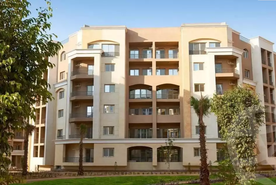 https://aqarmap.com.eg/ar/listing/3820599-for-sale-cairo-new-administrative-capital-r3-lmqsd-mamsha-views