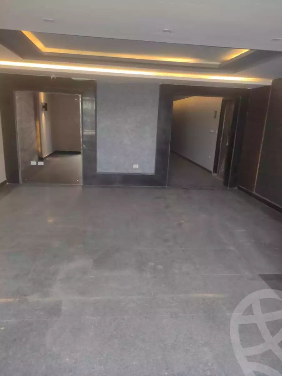 https://aqarmap.com.eg/ar/listing/3824372-for-sale-cairo-6th-of-october-compound-sun-capital