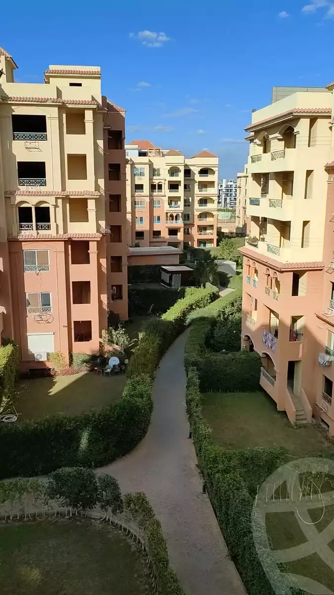 https://aqarmap.com.eg/ar/listing/3831999-for-sale-cairo-6th-of-october-compound-rehab-october