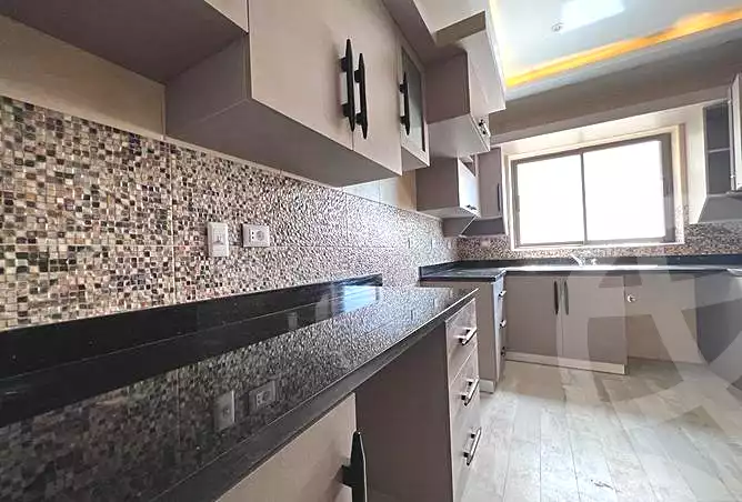 https://aqarmap.com.eg/ar/listing/3838921-for-rent-cairo-new-cairo-compounds-lakeview-residence