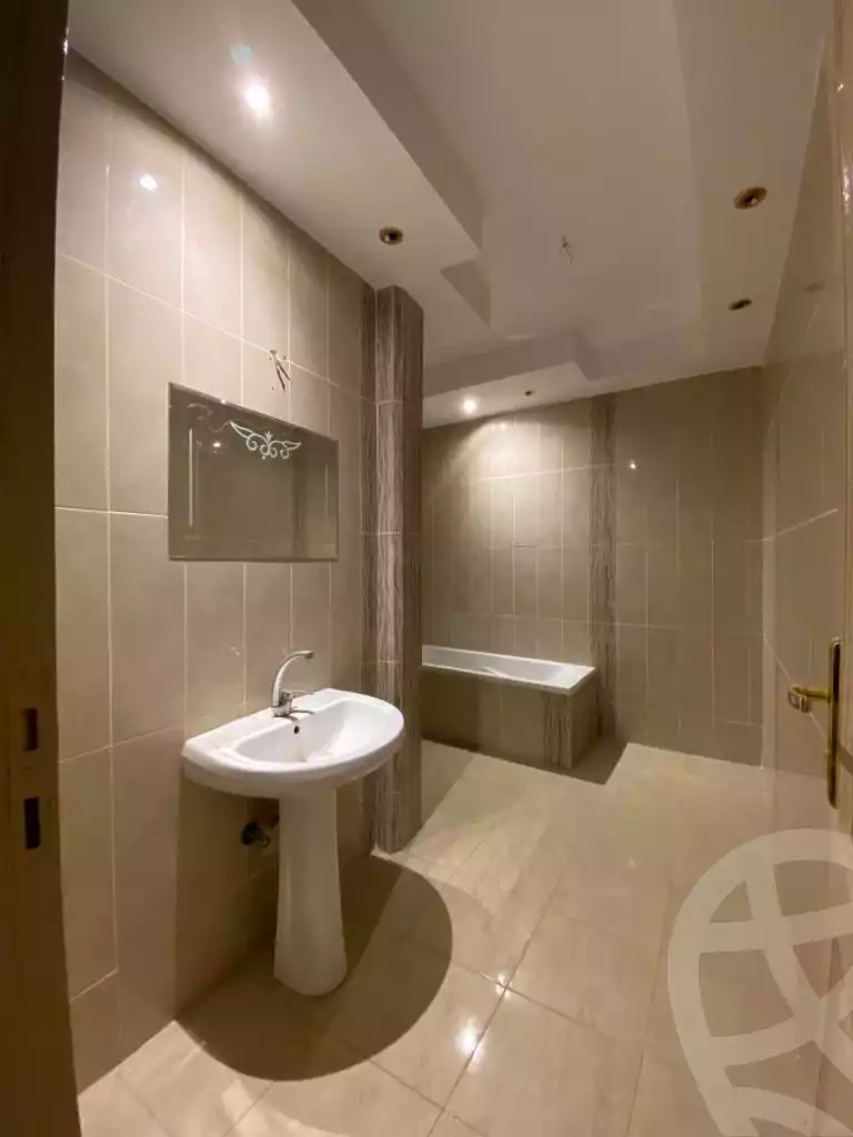 https://aqarmap.com.eg/ar/listing/3846050-for-rent-dakahlia-mansoura-samia-el-gamal-st