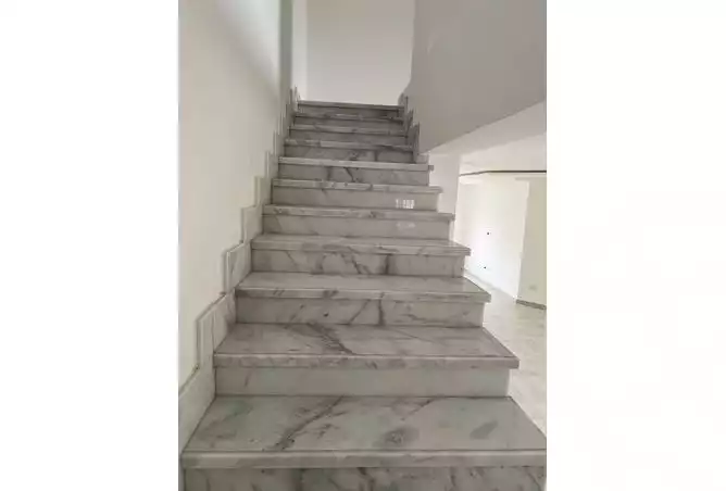https://aqarmap.com.eg/ar/listing/3852119-for-rent-cairo-new-cairo-compounds-mountain-view-hyde-park