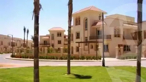 https://aqarmap.com.eg/ar/listing/3853398-for-sale-cairo-el-sheikh-zayed-city-compounds-greens