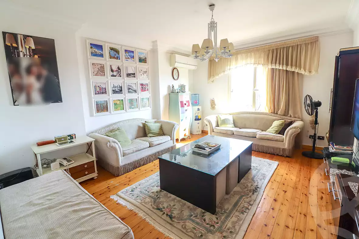 https://aqarmap.com.eg/ar/listing/3673328-for-sale-alexandria-kafr-abdo-kafr-abdou-st