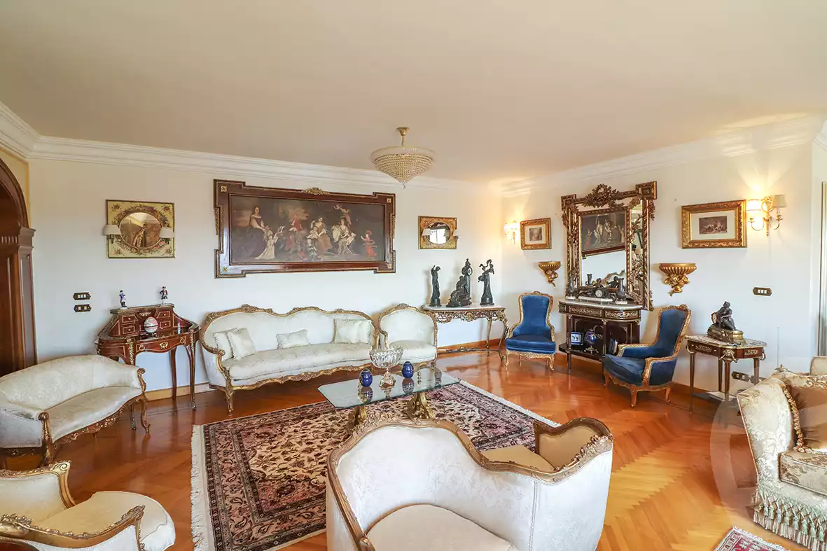 https://aqarmap.com.eg/ar/listing/3673328-for-sale-alexandria-kafr-abdo-kafr-abdou-st