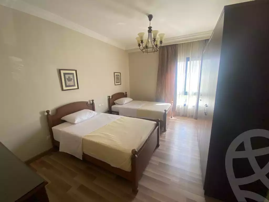 https://aqarmap.com.eg/ar/listing/3854335-for-rent-cairo-el-sheikh-zayed-city-compounds-kmbwnd-wyst-twn-swdyk