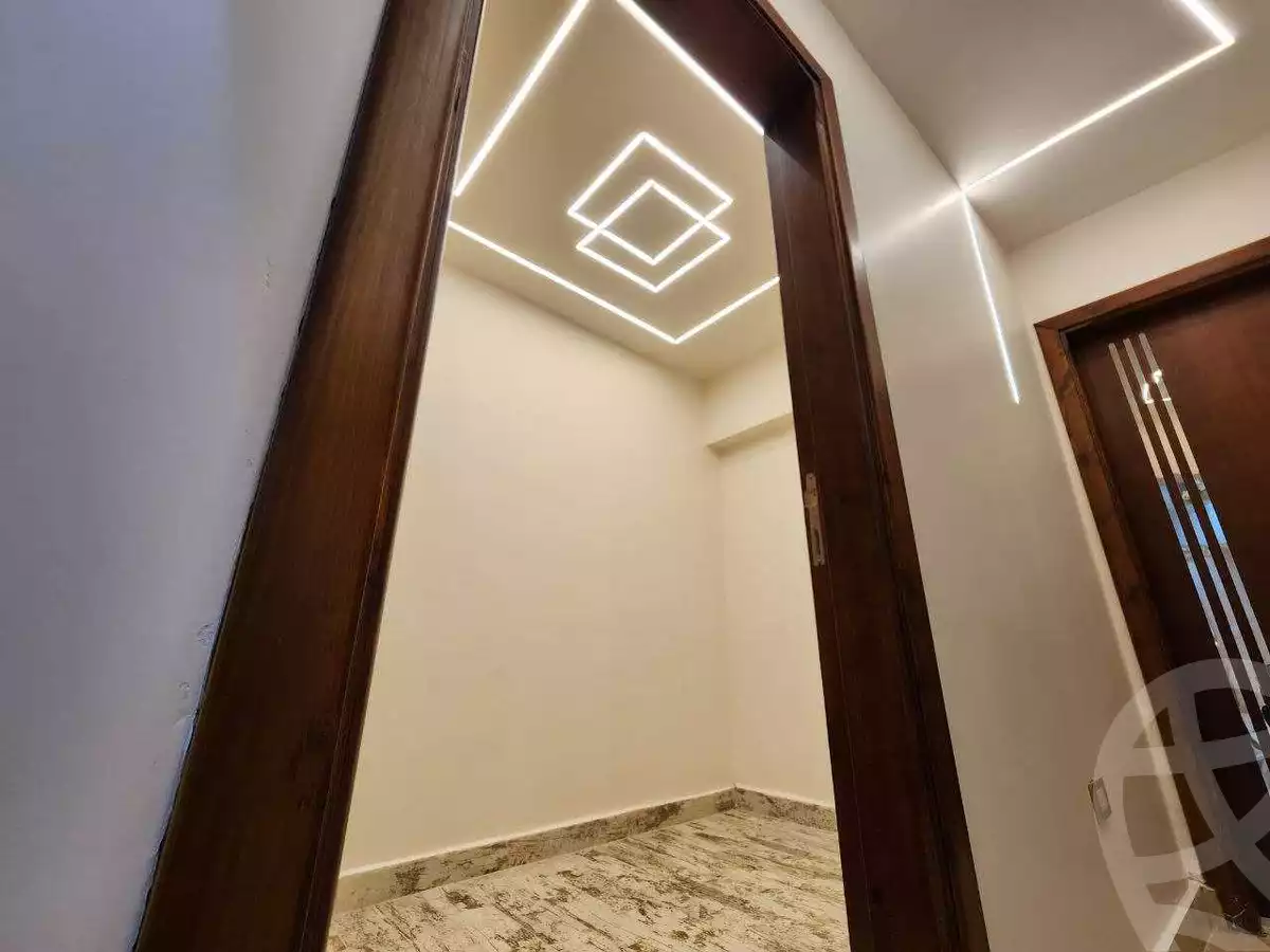 https://aqarmap.com.eg/en/listing/3855161-for-sale-port-said-kmbwnd-fy-bwr-s-yd-porto-said-compound-amer-group