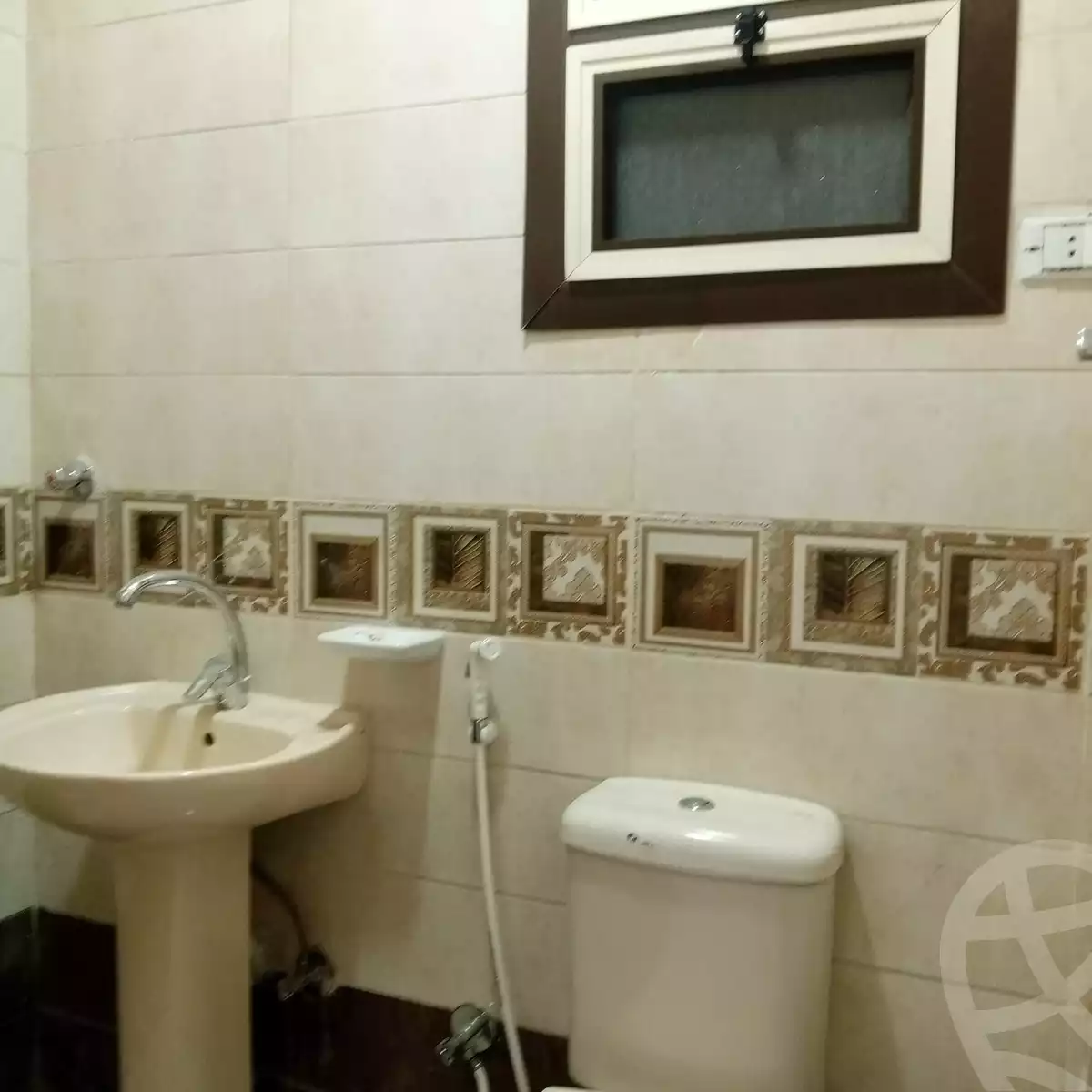 https://aqarmap.com.eg/ar/listing/3856903-for-sale-alexandria-krmwz