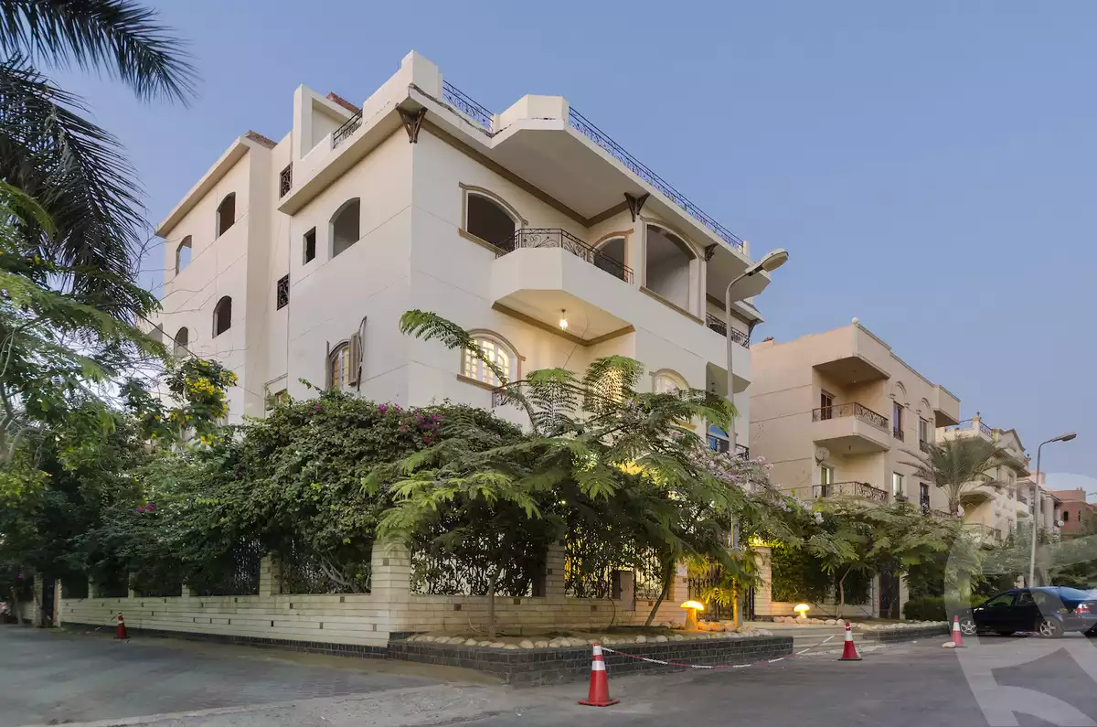 https://aqarmap.com.eg/ar/listing/3861478-for-rent-cairo-new-cairo-compounds-el-rawda