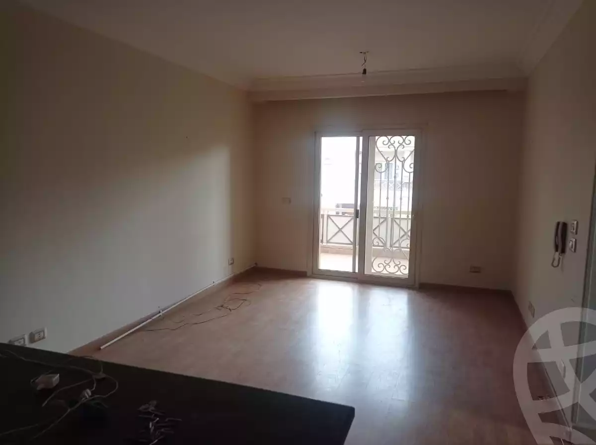 https://aqarmap.com.eg/ar/listing/3864434-for-rent-cairo-el-sheikh-zayed-city-compounds-greens