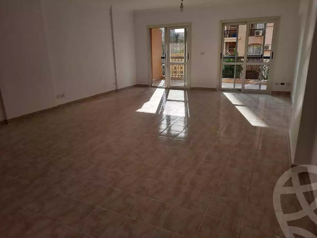 https://aqarmap.com.eg/ar/listing/3868871-for-sale-cairo-new-cairo-lrhb-city-phase-8