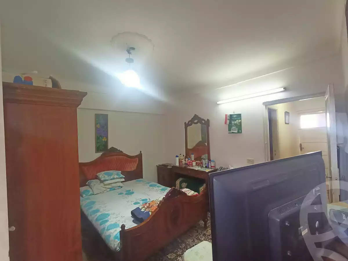https://aqarmap.com.eg/ar/listing/3869649-for-sale-alexandria-ganaklis-shr-mrtdy-bsh