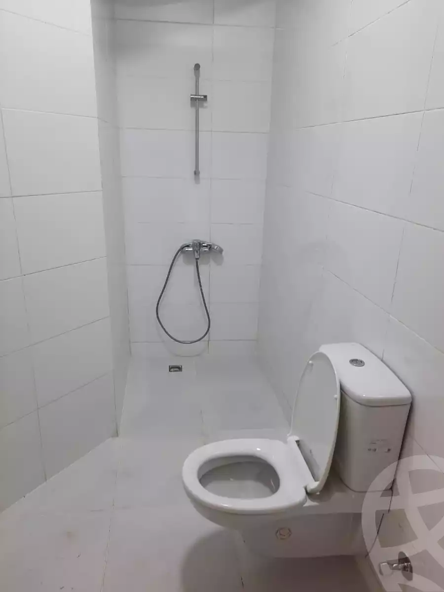 https://aqarmap.com.eg/ar/listing/3870336-for-sale-cairo-alex-cairo-desert-road-kmbwnd-fy-tryq-skndry-lshrwy-ofok-1