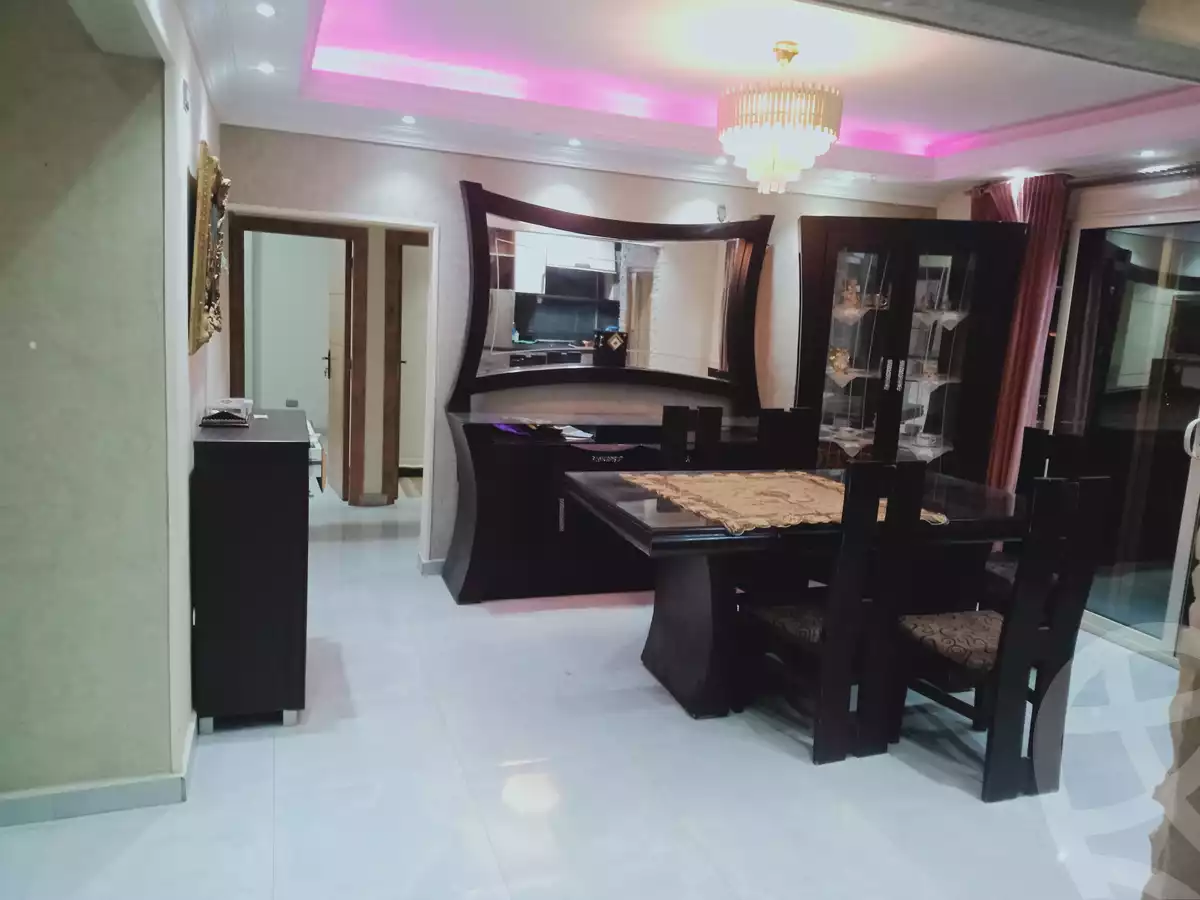 https://aqarmap.com.eg/ar/listing/3872528-for-rent-cairo-el-agouza-kwrnysh-lnyl