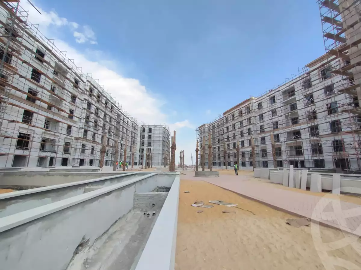 https://aqarmap.com.eg/ar/listing/3873490-for-sale-cairo-el-sheikh-zayed-city-compounds-kmbwnd-fyldj-wyst-dr-llttwyr
