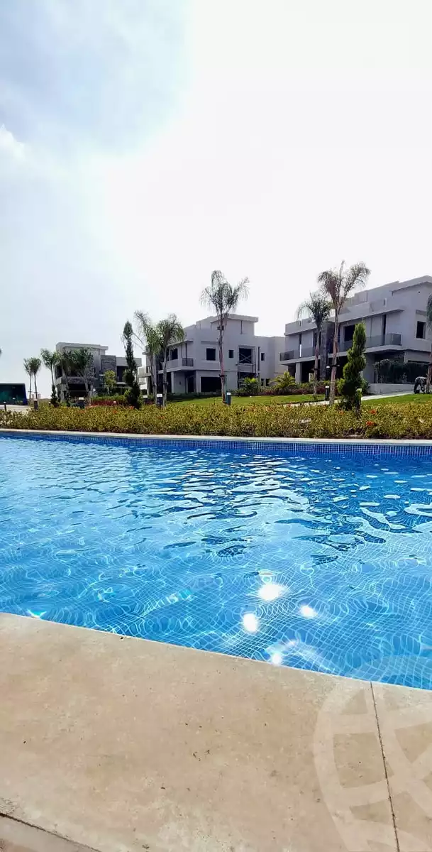 https://aqarmap.com.eg/ar/listing/3880500-for-sale-cairo-6th-of-october-compound-sun-capital