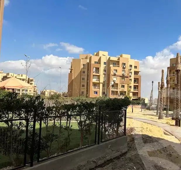 https://aqarmap.com.eg/en/listing/4267790-for-sale-cairo-6th-of-october-compound-ashgar-city