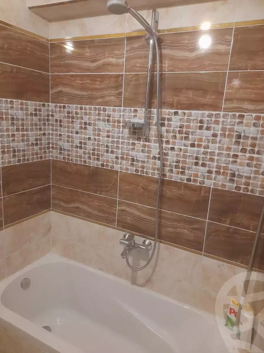 https://aqarmap.com.eg/ar/listing/3886168-for-rent-cairo-el-sheikh-zayed-city-el-hay-elthamen-lhy-lthmn