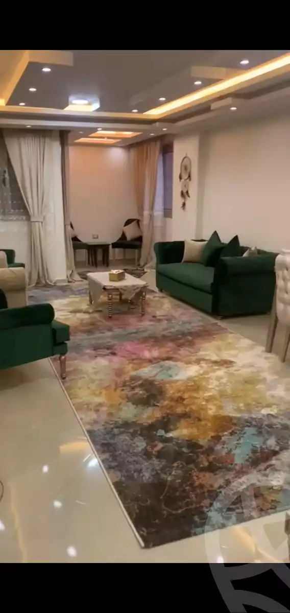 https://aqarmap.com.eg/ar/listing/3886345-for-sale-cairo-helwan-hadayek-helwan-nile-corniche-st