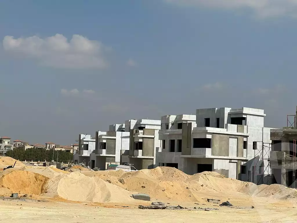 https://aqarmap.com.eg/ar/listing/3886494-for-sale-cairo-6th-of-october-compounds-cairo-6th-of-october-compound-tawny