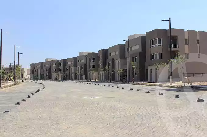 https://aqarmap.com.eg/en/listing/3886470-for-sale-cairo-el-sheikh-zayed-city-compounds-in-sheikh-zayed-etapa