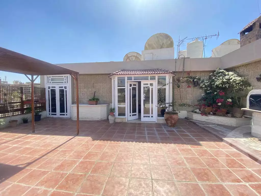 https://aqarmap.com.eg/ar/listing/3886980-for-rent-cairo-el-maadi-degla-street-210
