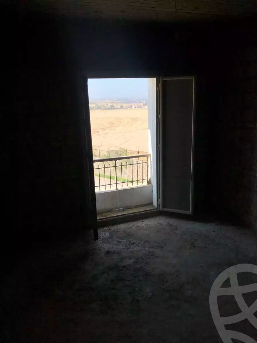 https://aqarmap.com.eg/ar/listing/3888775-for-sale-cairo-6th-of-october-compounds-mountain-view-giza-plateau