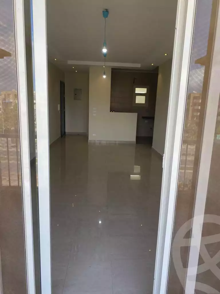 https://aqarmap.com.eg/ar/listing/3899702-for-rent-cairo-el-sheikh-zayed-city-compounds-dh-drys