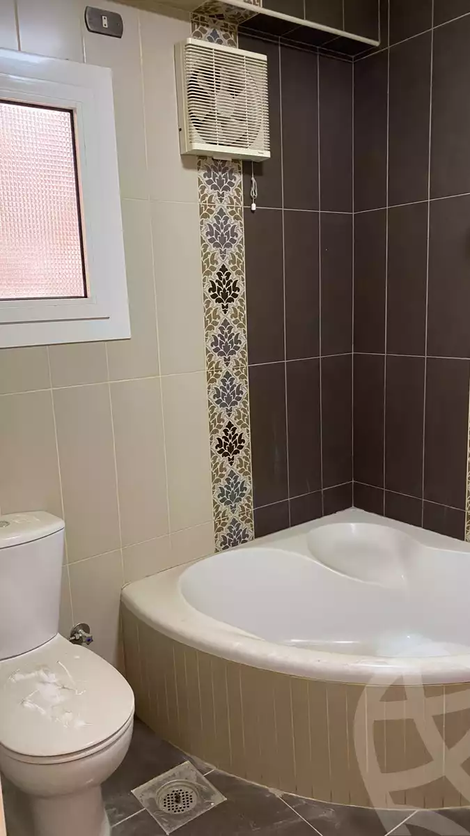 https://aqarmap.com.eg/ar/listing/3894538-for-sale-cairo-6th-of-october-el-ahyaa-neighborhood-5th-street-19