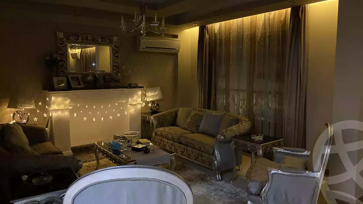 https://aqarmap.com.eg/ar/listing/3894538-for-sale-cairo-6th-of-october-el-ahyaa-neighborhood-5th-street-19