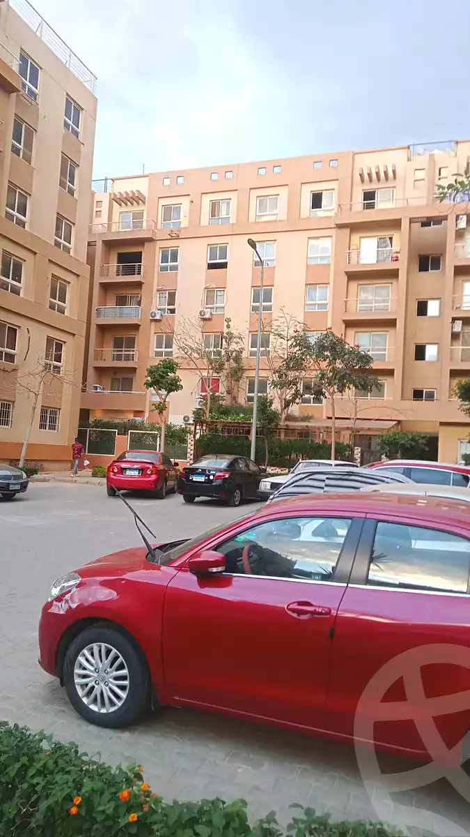 https://aqarmap.com.eg/ar/listing/3943277-for-rent-cairo-6th-of-october-compound-degla-gardens
